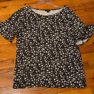 Ann Taylor Factory Navy/Black Flower Blouse Size L
